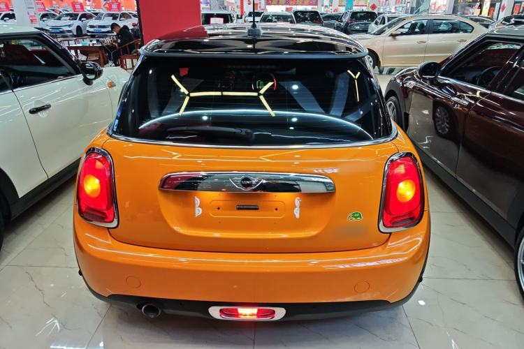 Used MINI MINI 2014 1.5T COOPER Fun
