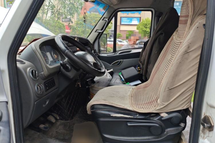 Used Iveco Power Daily  Left Front Seat