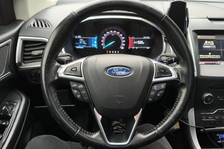 Used Ford Edge 2015 2.0T GTDi 4x4 High-Grade Model