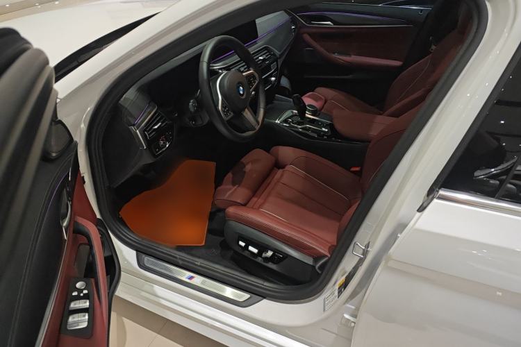 Used BMW 5 Series New Energy 2021 535Le Pioneer Edition M Sport Package Driver Seat