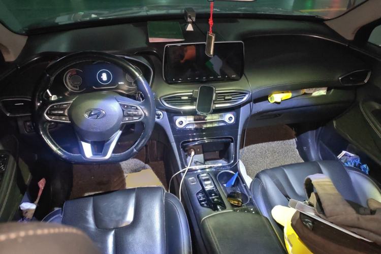 Used Hyundai Santa Fe 2019 380 TGDi TOP Automatic Two-Wheel Drive Flagship Version China V Emission Standard Center Console