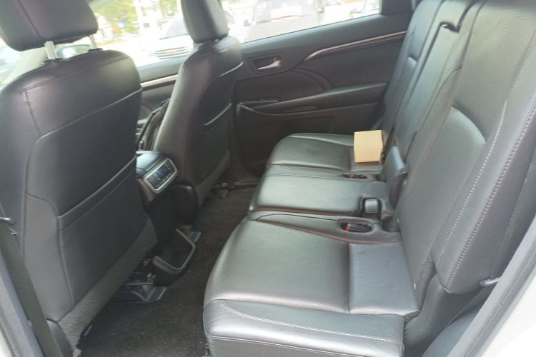 Used Toyota Highlander 2015 2.0T Four-Wheel Drive Ultimate Edition 7-Seater