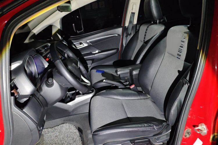 Used Honda Fit 2016 1.5L SE CVT Fashion Model Left Front Seat