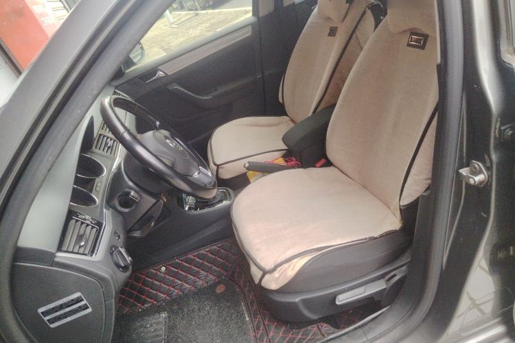 Used Volkswagen Bora 2014 1.6L Automatic Fashion Model Left Front Seat