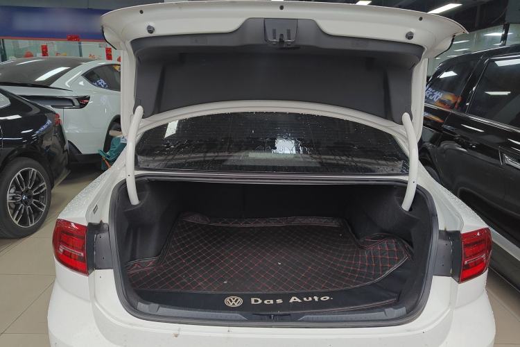 Used Volkswagen Lamando 2019 230TSI DSG Fashion Edition China VI