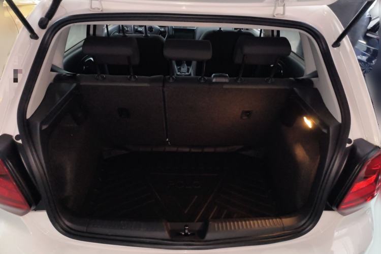 Used Volkswagen Polo 2016 1.6L Automatic Comfort Model Trunk