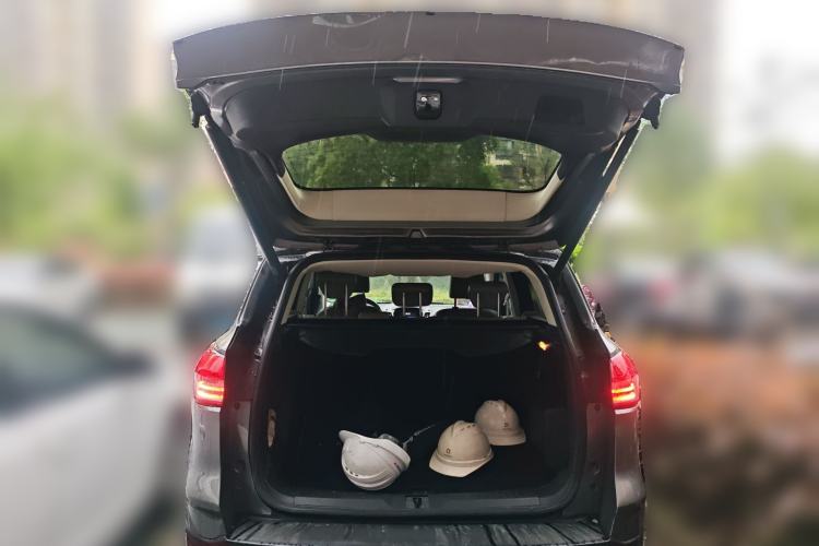 Used Ford Kuga 2013 2.0L GTDi Four-Wheel-Drive Elite Model Trunk