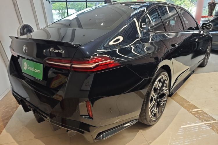 Used BMW 5 Series 2024 530Li Luxury Edition M Sport Package
