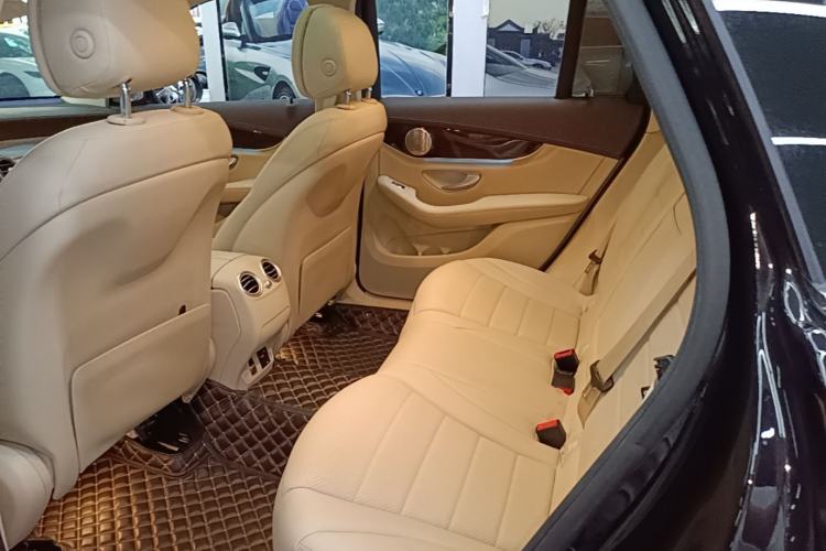 Used Mercedes-Benz GLC 2019 GLC 260 L 4MATIC Dynamic Model
