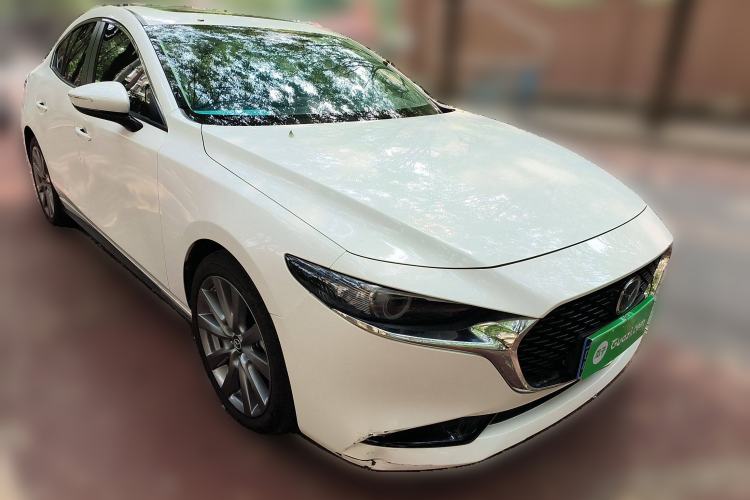 Used Mazda 3 Axela 2022 2.0L Automatic Zhi Rui Edition Front Right 45 Deg