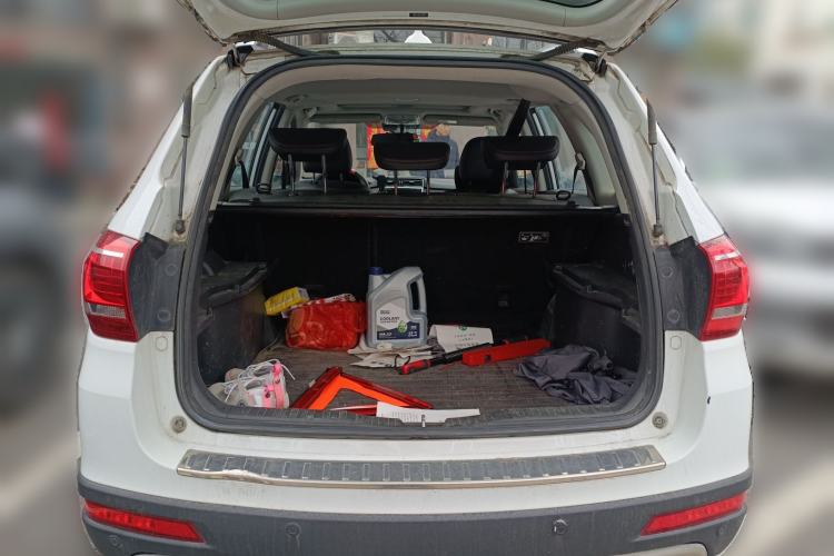 Used Haval H6 2015 Revised Version Sport Edition 1.5T Manual Transmission Two-Wheel Drive Elite Grade