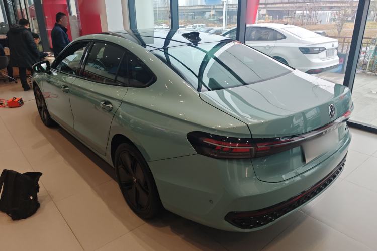 Used Volkswagen Passat 2025 Pro 380TSI Starry Dragon Edition