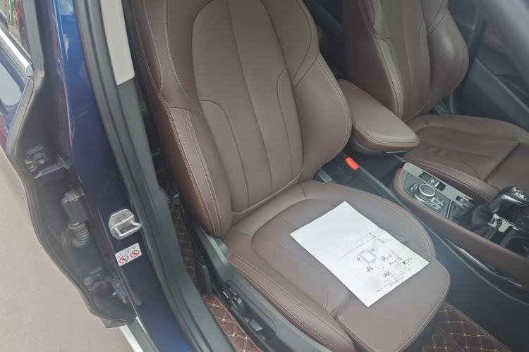 Used BMW X1 2018 xDrive20Li Luxury Edition Right Front Seat