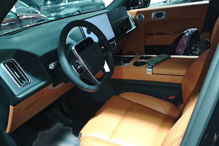 Used Li Auto L7 2023 Air model
