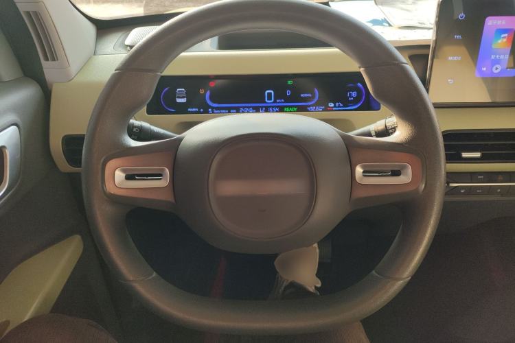 Used Geely Galaxy Panda 2023 Panda Mini 200km Endurance Bear
