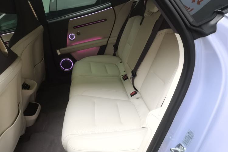 Used Avatr 06 2025 Max All-Electric Version