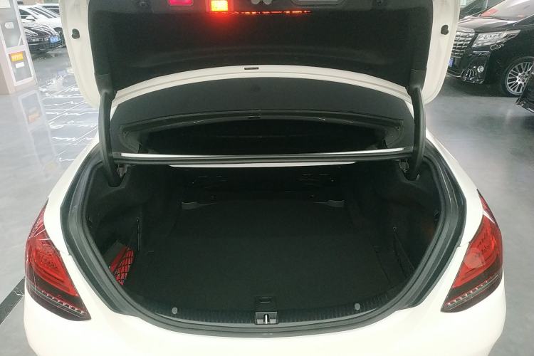 Used Mercedes-Benz C-Class 2020 Restyled C 260 L Sport Edition Trunk