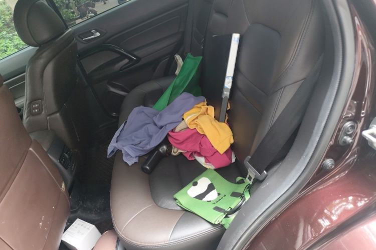 Used GAC Trumpchi GS4 2017 235T Automatic Two-Wheel Drive Luxury Smart Connectivity Version Left Rear Seat