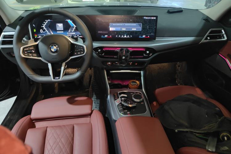 Used BMW 3 Series 2025 330Li M Sport Shadowline Package Center Console