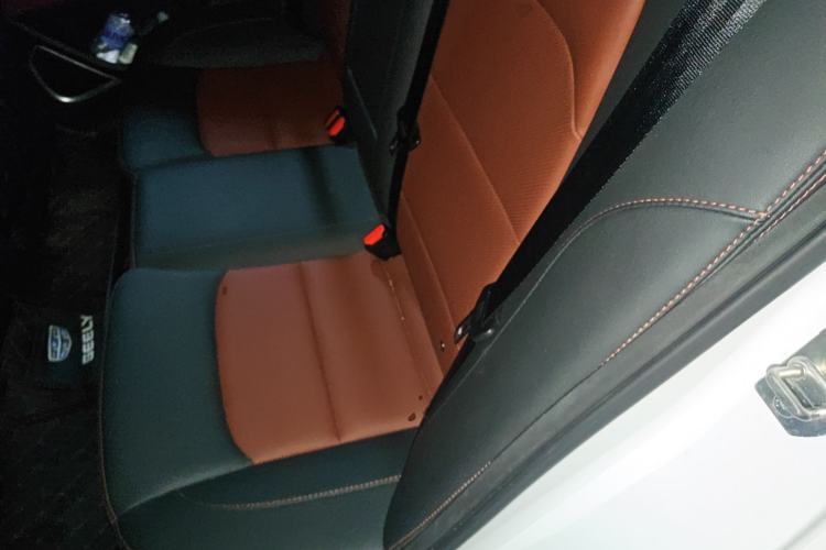 Used Geely Auto Vision S1 2019 Upgraded Model 1.5L CVT Luxury Version
