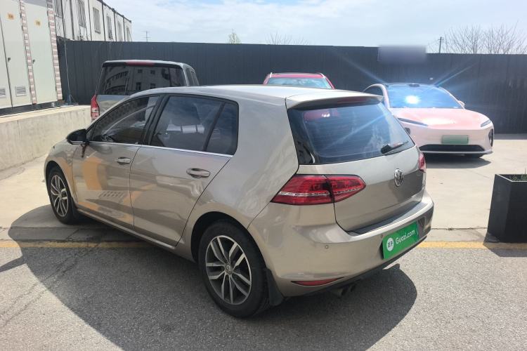 Used Volkswagen Golf 2016 230TSI Automatic Luxury Version Exterior 2