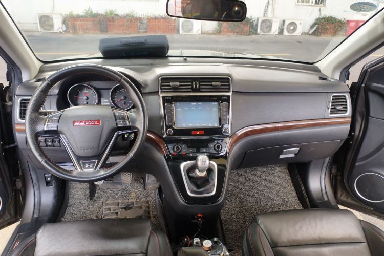 Used Haval H6 2014 Sport Edition 2.0T Diesel Manual Two-Wheel-Drive Elite Model