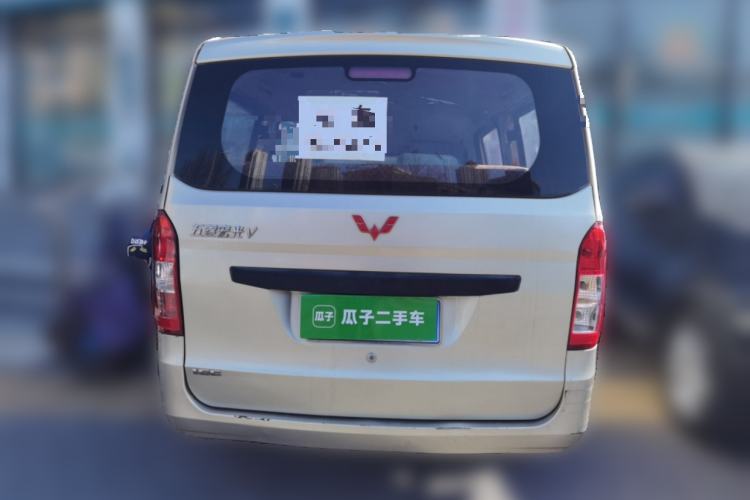 Used Wuling Rongguang V 2015 1.5L Practical Version Rear