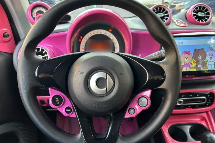 Used smart fortwo 2015 1.0L 52 kW hardtop Dynamic version