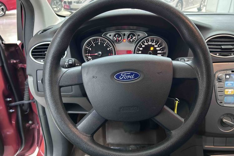 Used Ford Focus 2013 Hatchback Classic 1.8L Automatic Base Model Steering Wheel