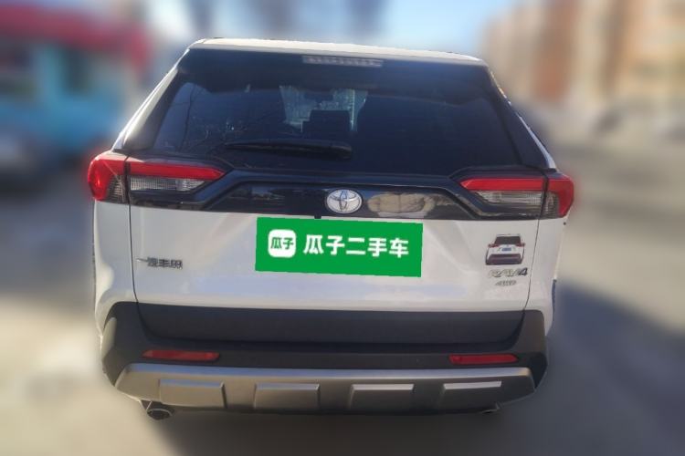 Used Toyota RAV4 2022 2.0L CVT 4x4 Style Plus Edition