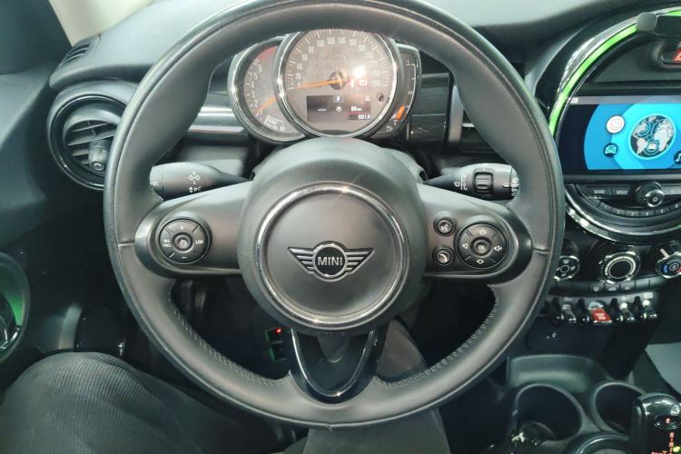 Used MINI MINI 2018 1.5T COOPER Classic Edition Five-Door Version