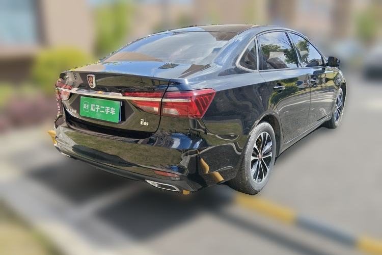 Used Roewe i6 2019 PLUS 1.6L Manual 4G Connected Deluxe Top-Tier Version