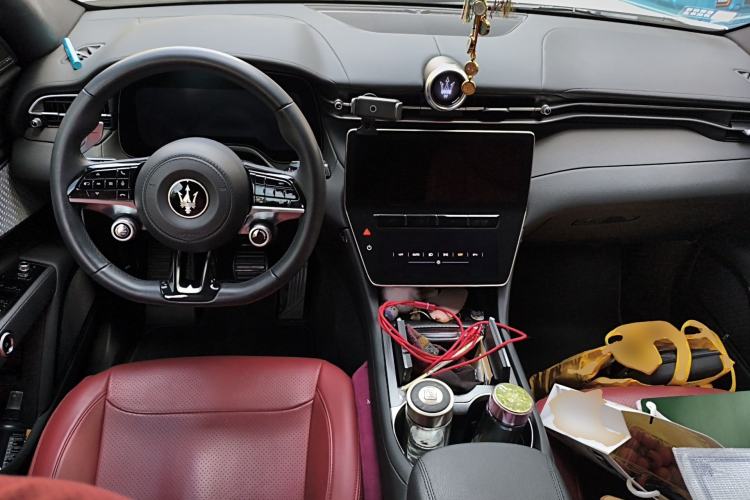 Used Maserati Grecale 2023 2.0T GT Center Console