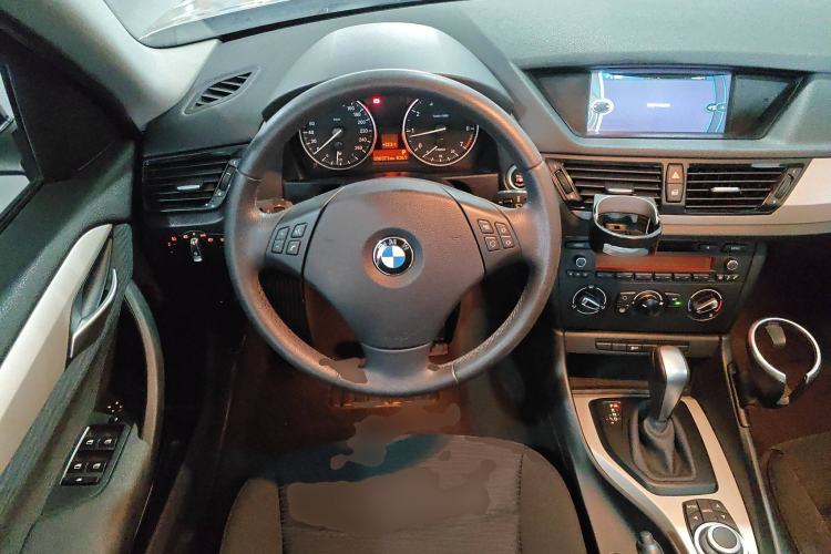 Used BMW X1 2013 sDrive18i Fashion Model
