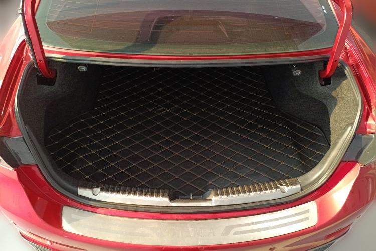 Used Mazda Atenza 2015 2.5L Blue Sky Sport Edition Trunk