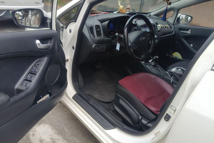 Used Kia K3 2013 1.6L Automatic GLS Driver Seat