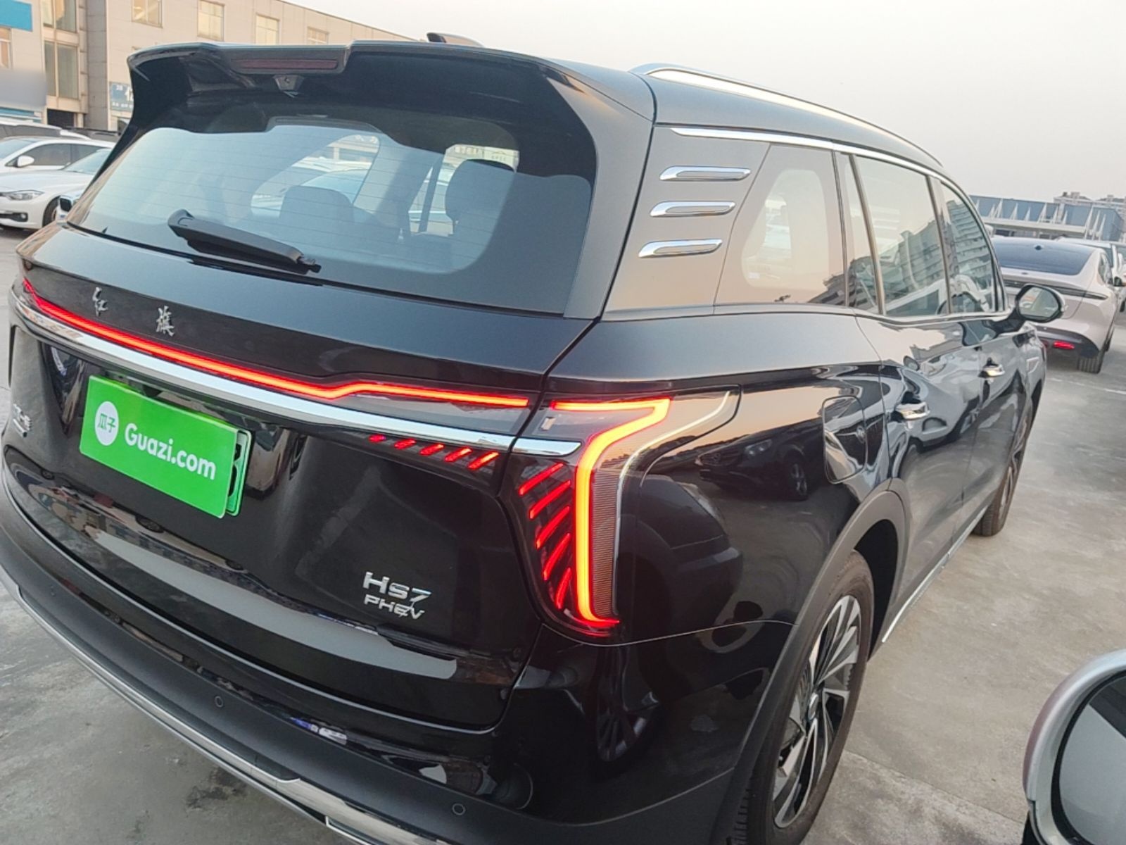 Hongqi HS7 PHEV 2024 2.0T PHEV Four-Wheel Drive Flagship Edition 7 Seats — снимка 6