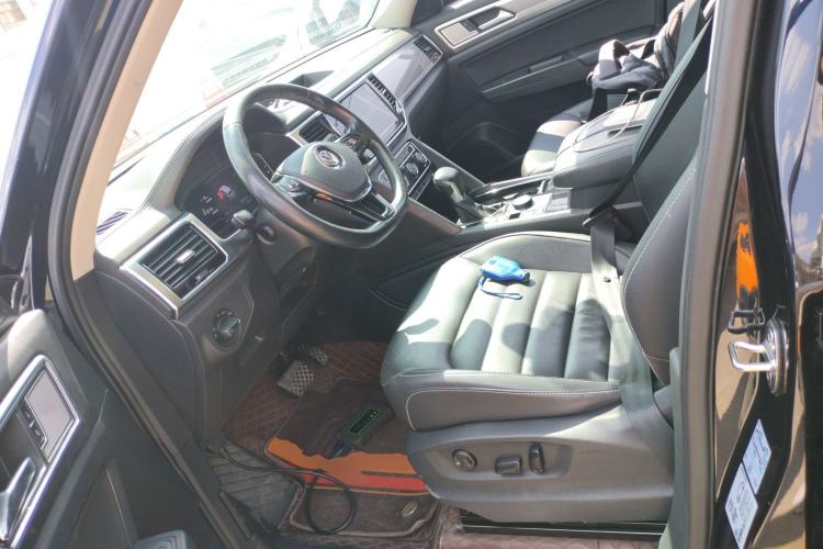 Used Volkswagen Teramont 2020 Revised Version 380TSI Four-Wheel Drive Luxury Edition Left Front Seat