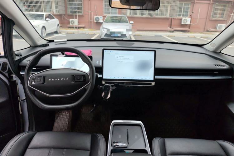 Used Venucia VX6 2024 520 Travel Edition
