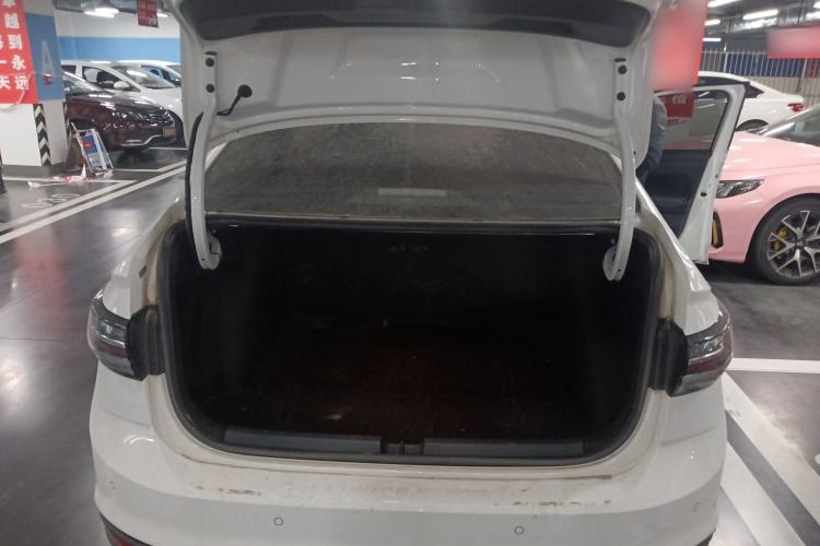 Used Volkswagen Lavida 2023 New Rui 1.5L Automatic New Yi Edition
