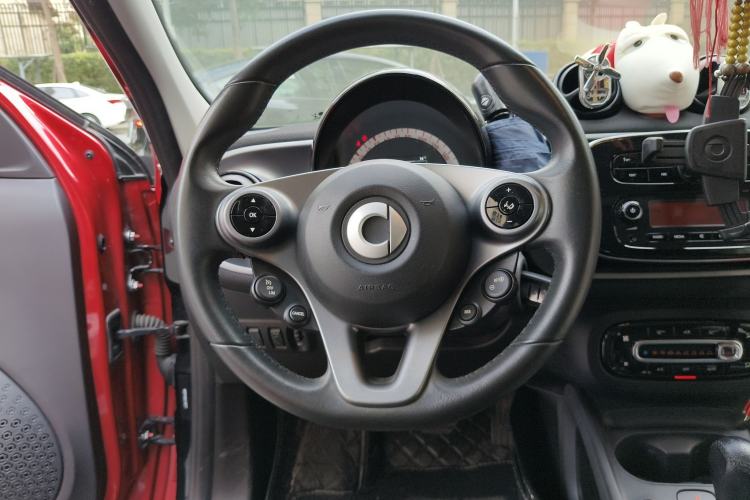 Used smart forfour 2018 1.0L 52kW Passion Edition