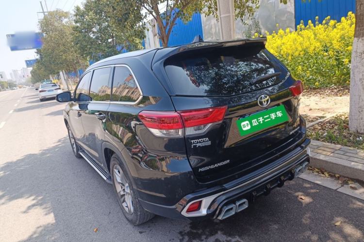 Used Toyota Highlander 2018 2.0T Four-Wheel Drive Luxury Edition 7 Seats China V Emission Standard