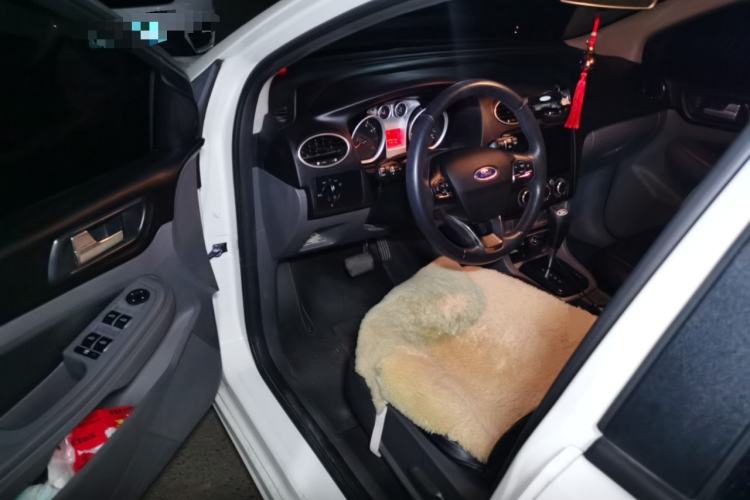 Used Ford Focus 2013 Hatchback Classic 1.8L Automatic Base Model