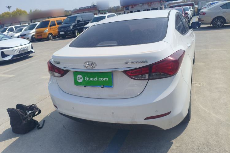 Used Hyundai Elantra (5th Generation / Langdong) 2016 1.6L Automatic Smart Version
