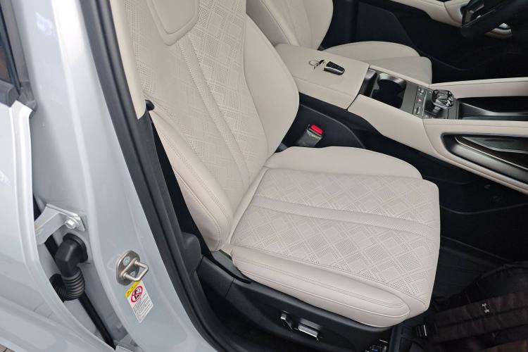 Used BYD Yuan UP 2024 401KM Beyond Edition