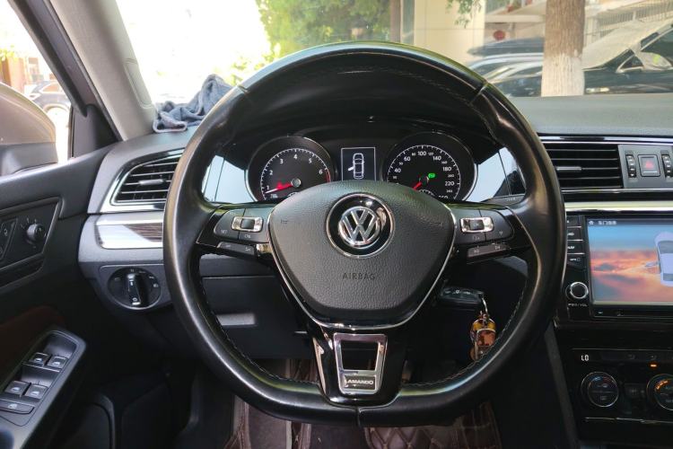 Used Volkswagen Lamando 2015 280TSI DSG Comfort Edition