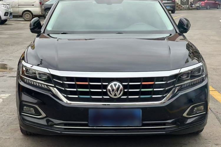 Used Volkswagen Passat 2019 330TSI Luxury Edition China VI Standard