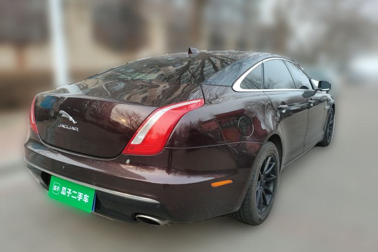 Used Jaguar XJ 2016 XJL 2.0T Two-Wheel-Drive Elegant Business Edition

