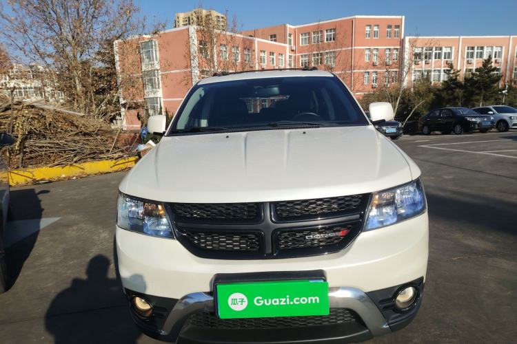 Used Dodge Journey 2016 2.4L Two-Wheel-Drive Touring Edition Front