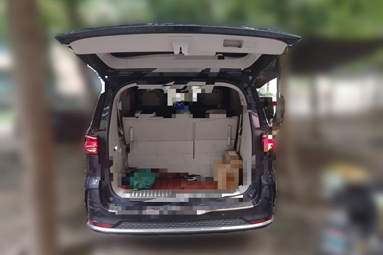 Used Roewe iMAX8 2021 400TGI Supreme Series Prestige Edition
